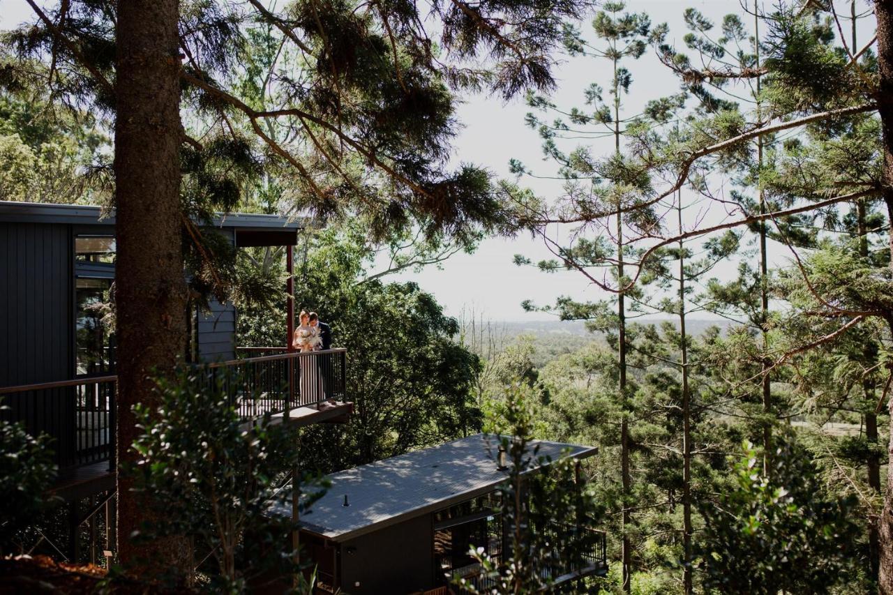 Rainforest Gardens - Luxury Hillside With Views To Bay & Islands Apartment Mount Cotton